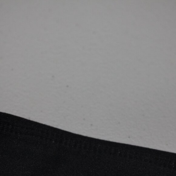 Black Under Armour Vanish Leggings Size Small - Picture 3 of 5